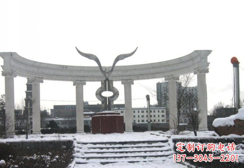 周口雄鹰展翅——一件精美的不锈钢雕塑