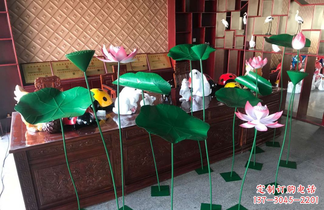 周口精美不锈钢荷叶雕塑