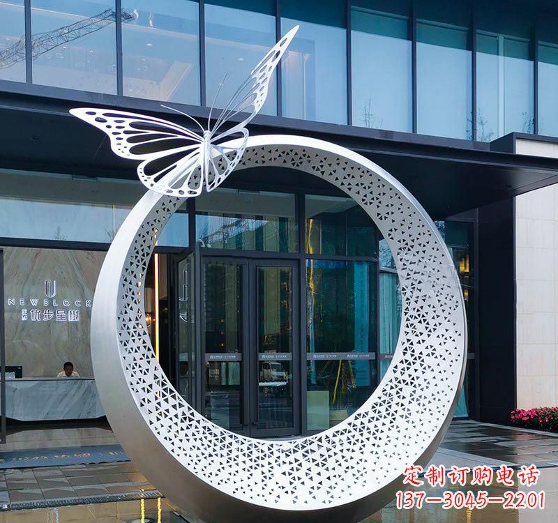 周口不锈钢园林戒指雕塑精美细腻的艺术品