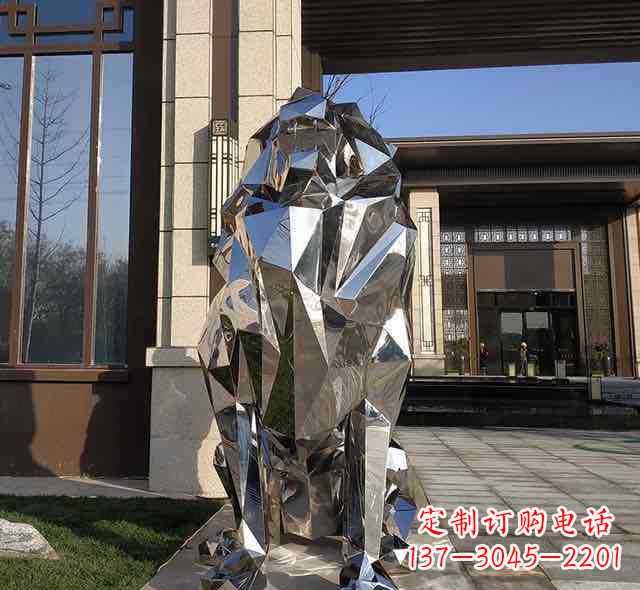 周口不锈钢狮子雕塑给园林带来神秘与力量