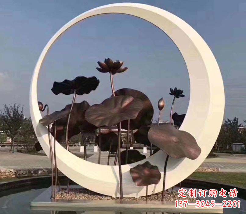 周口环绕荷香不锈钢圆环雕塑