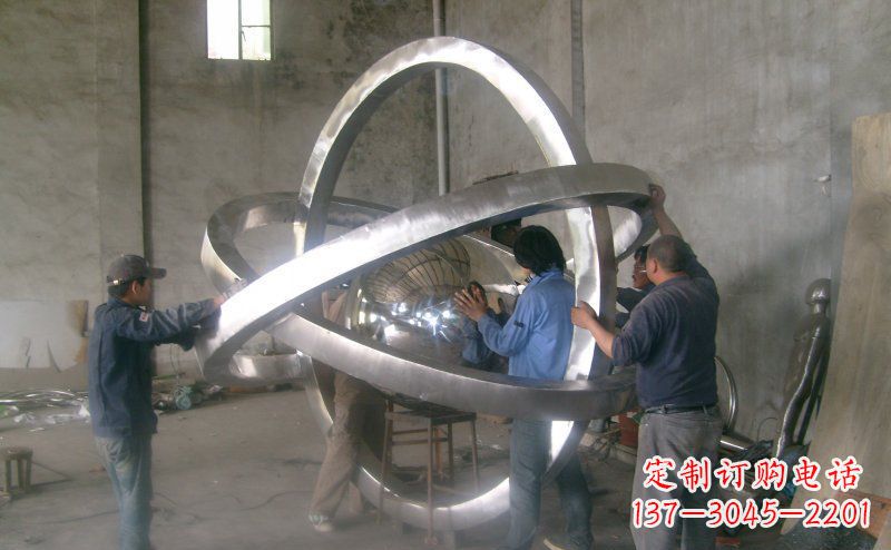 周口不锈钢圆环雕塑——艺术之美