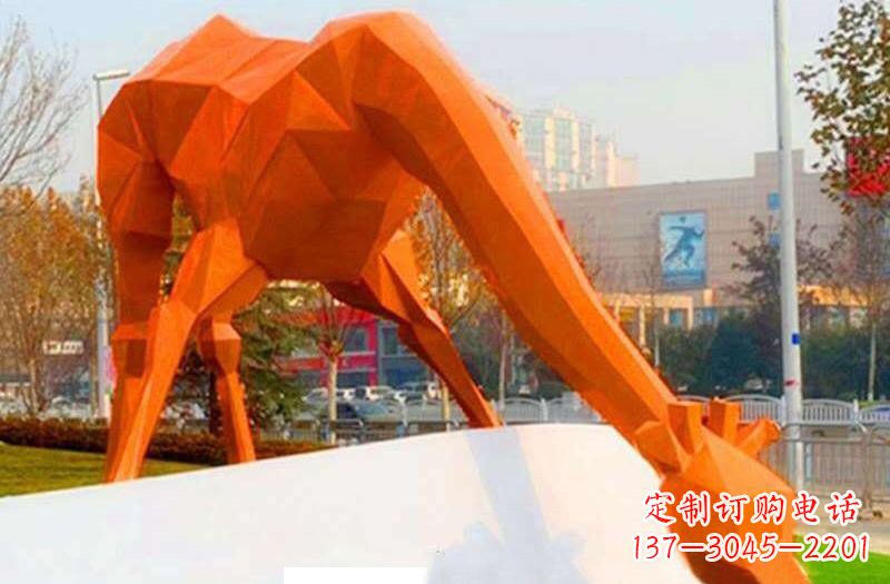 周口精致彩色不锈钢长颈鹿雕塑