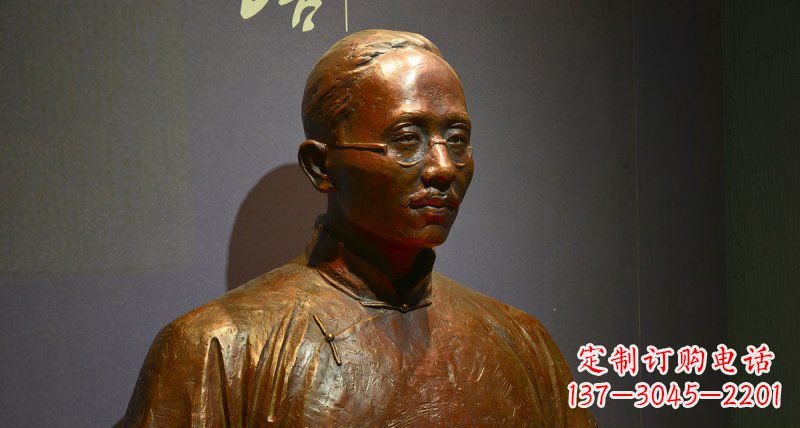 周口蔡元培——一位传奇民族英雄的雕塑