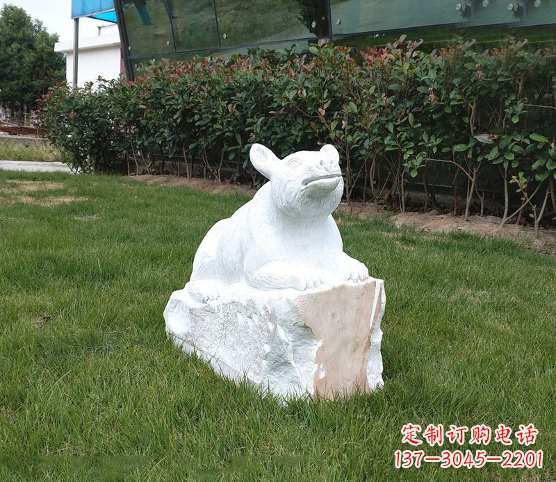 周口草丛之灵狗熊石雕
