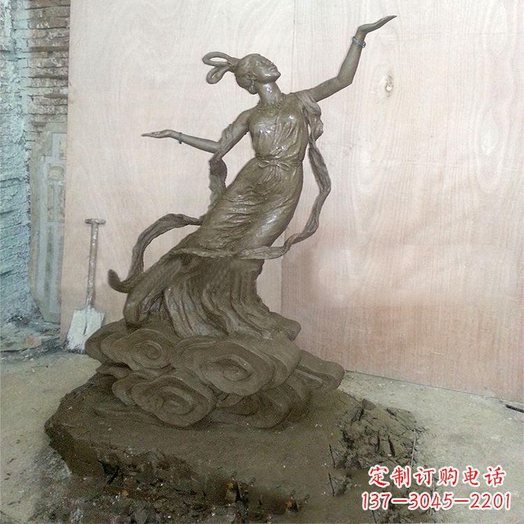 周口“传说中的嫦娥——嫦娥雕塑”