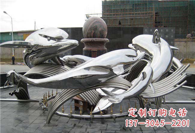 周口城市中的海豚雕塑
