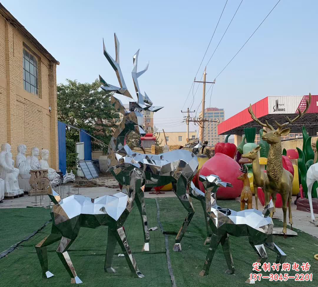 周口梅花鹿雕塑一种独特的城市装饰