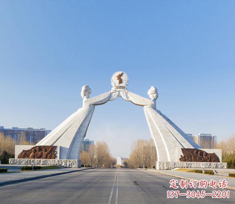 周口城市街道的拱门雕塑——让城市更加精彩