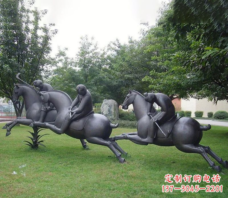 周口以骑马雕塑展示抽象人物