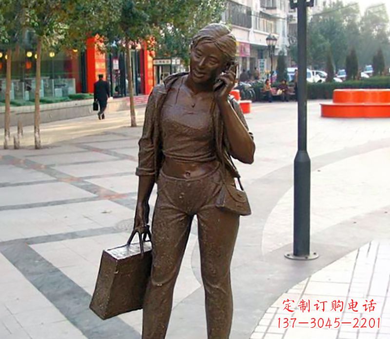 周口打电话女人现代人物雕塑
