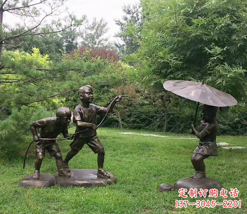 周口纪念儿童的美好时光——铜雕塑
