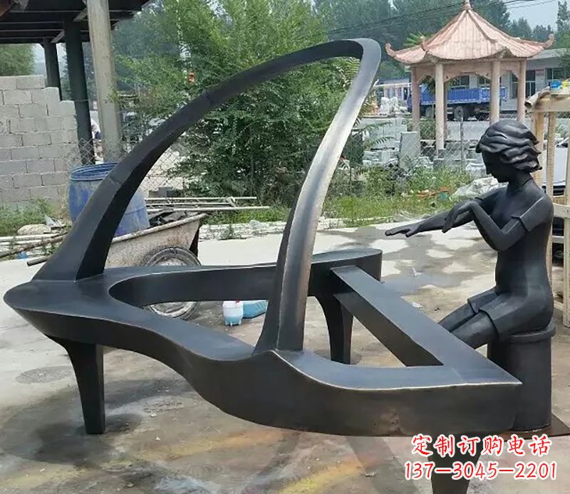 周口钢琴抽象铜雕