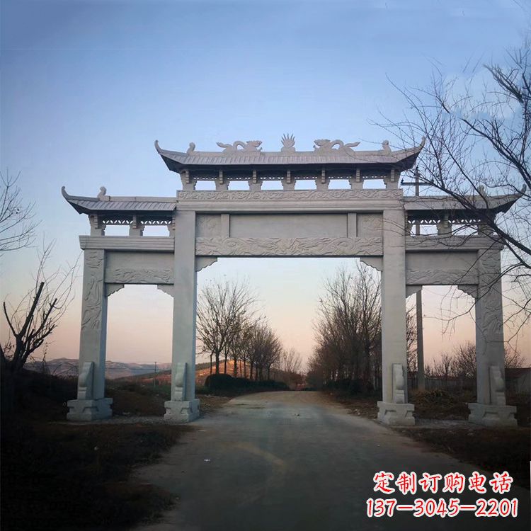 周口道路三门石牌坊