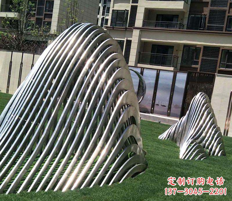 周口不锈钢假山雕塑——电镀之美