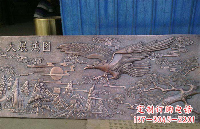 周口宏图大展老鹰锻铜浮雕