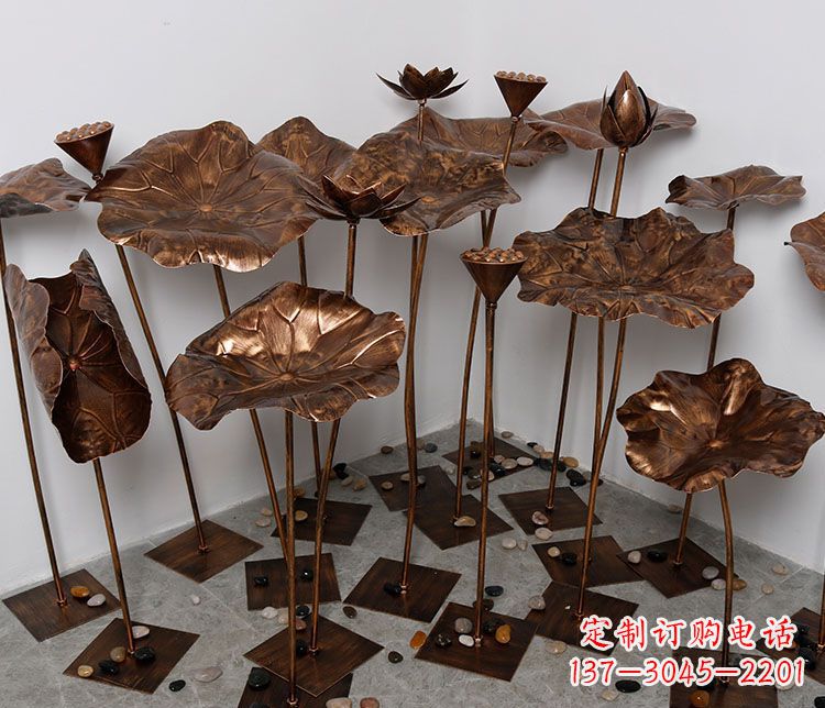 周口锻铜荷花景观雕塑