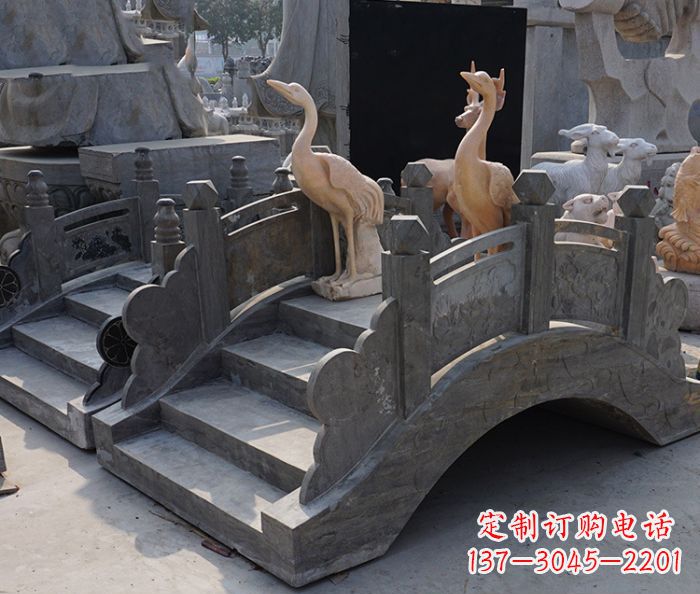 周口精致石制仿古拱桥雕塑