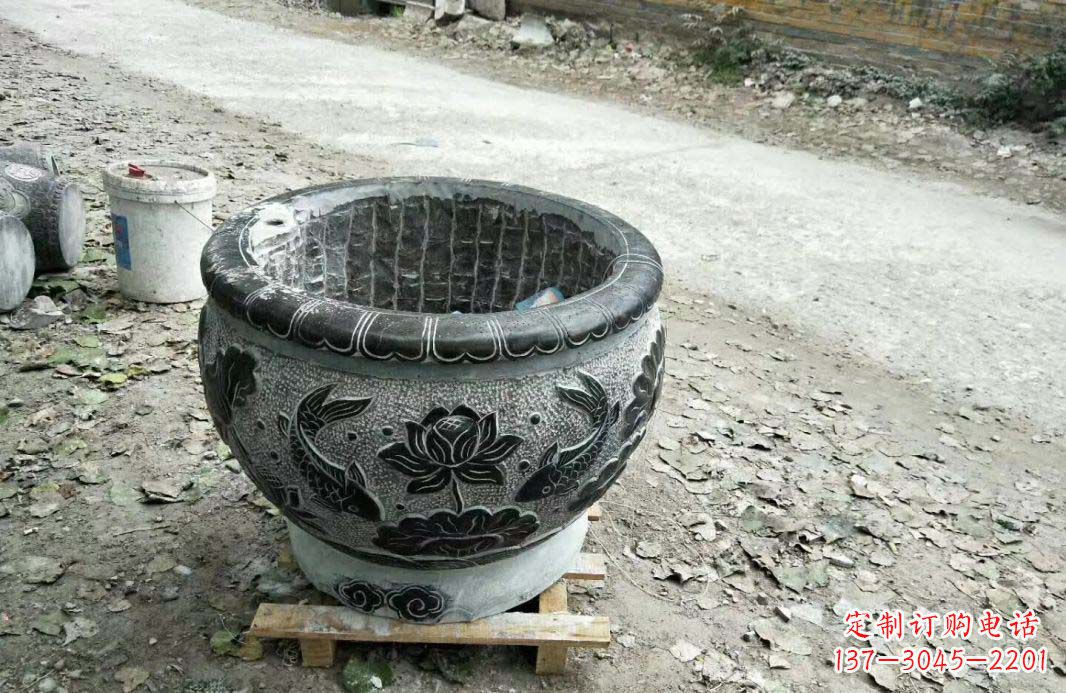 周口高雅的仿古圆形水缸石雕
