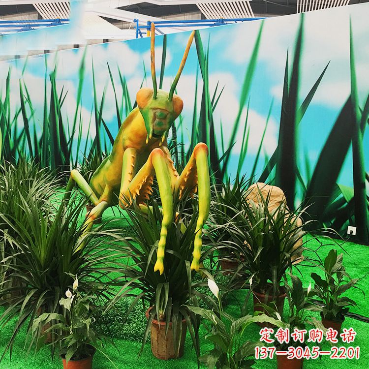 周口优雅螳螂玻璃钢雕塑