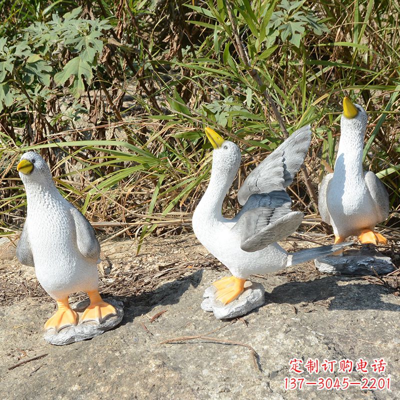 周口象征和平的和平鸽雕塑