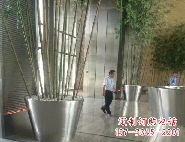 周口品质不锈钢花盆景观雕塑
