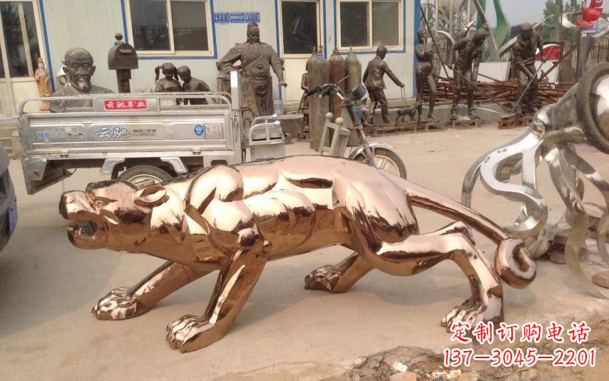 周口中领雕塑出品不锈钢动物雕塑