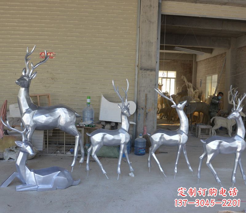 周口不锈钢动物雕塑——鹿