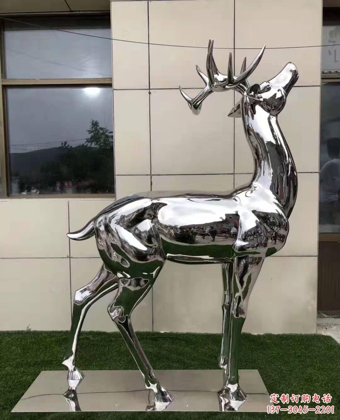 周口不锈钢艺术品精美梅花鹿雕塑