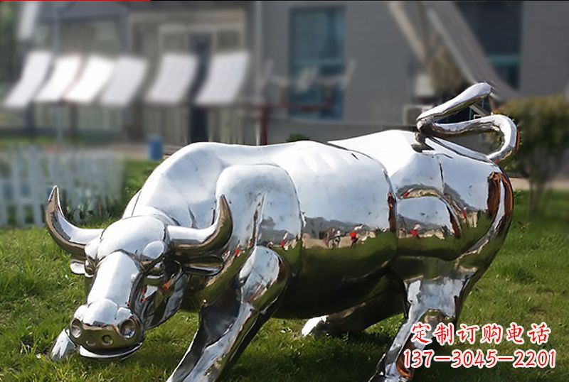 周口精致美观的高端不锈钢动物牛雕塑