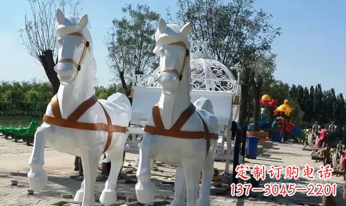 周口优雅迷人的不锈钢马车雕塑