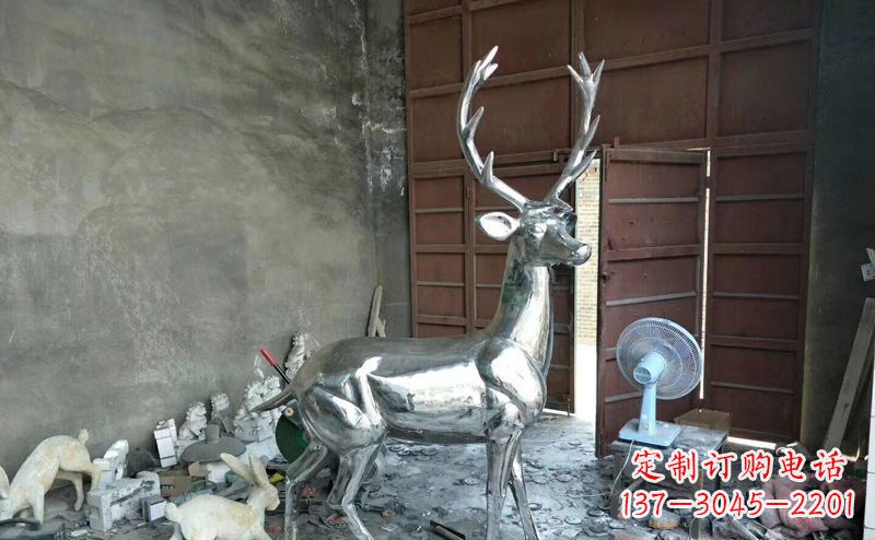 周口艺术精美的不锈钢鹿装置雕塑