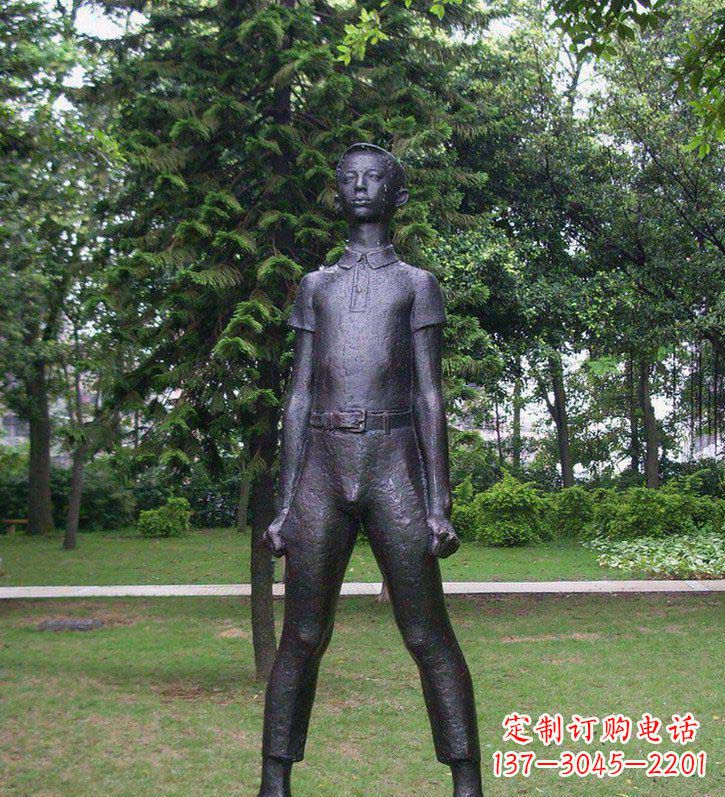 周口夕阳下的感动——铜雕男孩人物雕塑