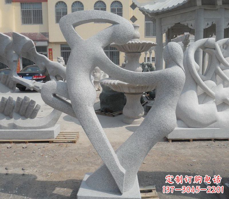 周口公园抽象情侣小品雕塑