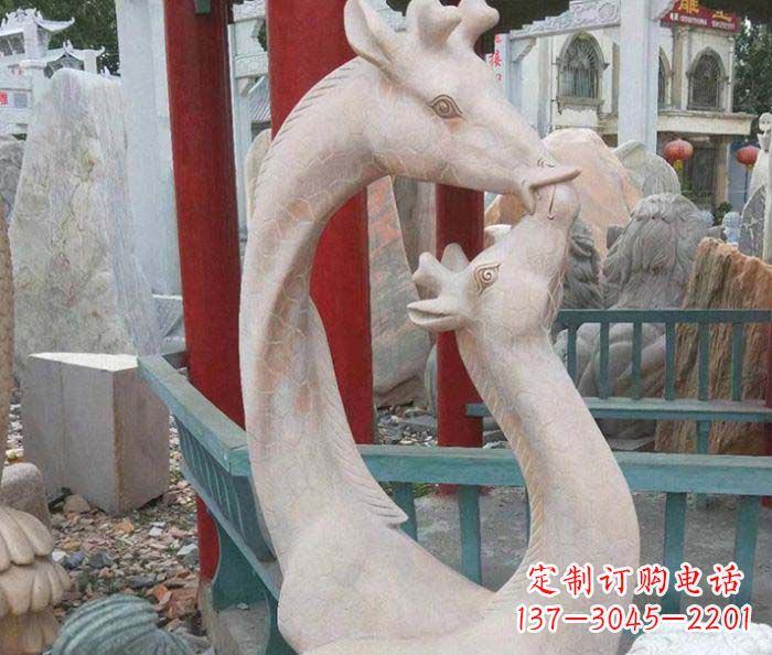 周口公园动物晚霞红母子鹿石雕