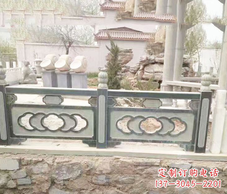 周口公园仿古风格栏板石雕