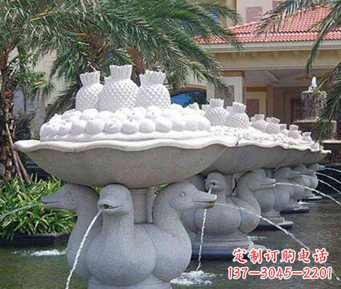 周口高雅精致的天鹅石雕