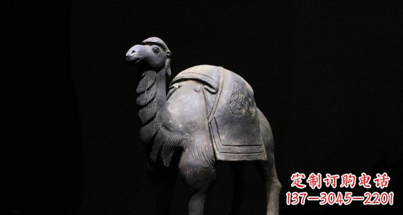 周口公园骆驼动物铜雕 (3)