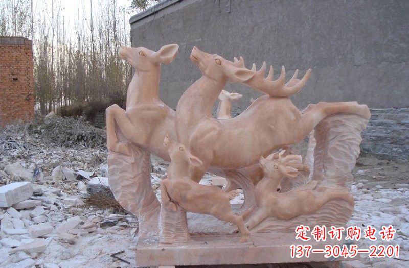 周口脱颖而出的公园梅花鹿群石雕