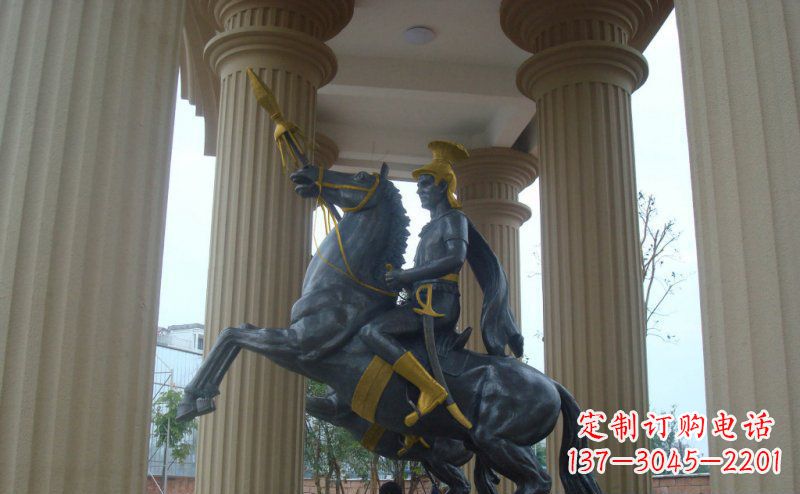 周口公园骑马的罗马士兵人物铜雕