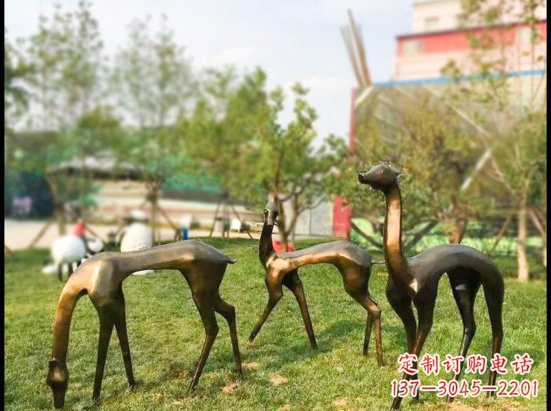 周口艺术欣赏——梅花鹿雕塑