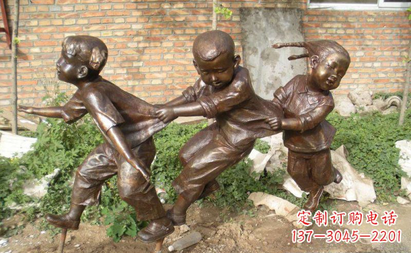 周口铜雕老鹰—勇捕小鸡的动态展示
