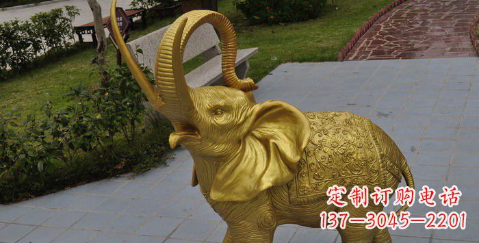 周口呈现自然之美的小象铜雕