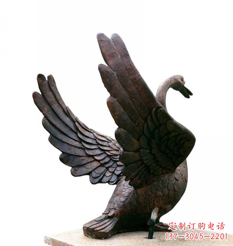 周口欣赏翱翔的天鹅铜雕