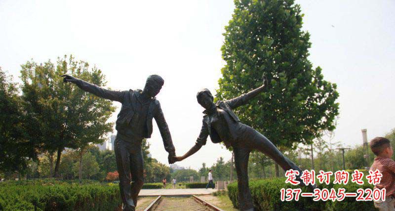 周口浪漫之旅——情侣铜雕定制