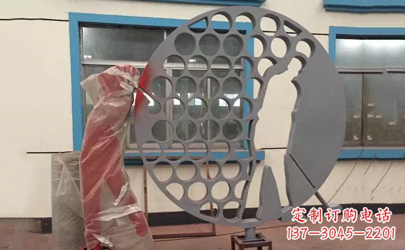 周口中领雕塑-不锈钢高尔夫球雕塑