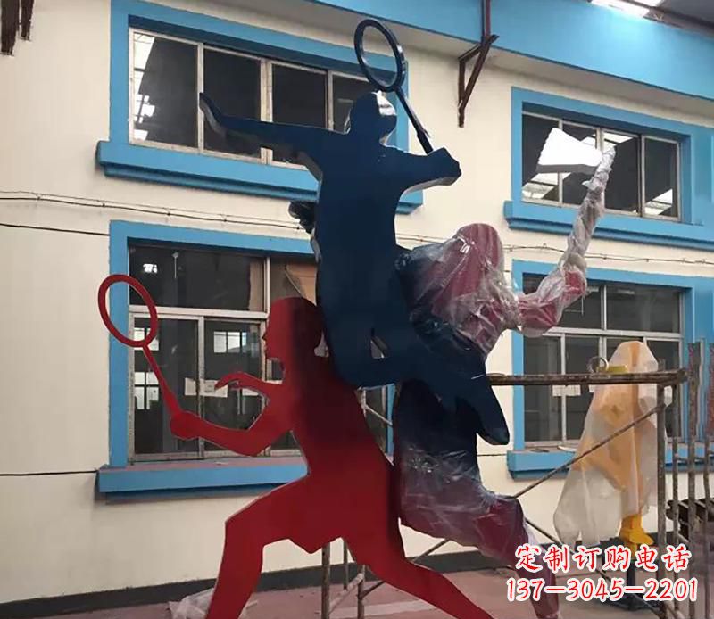 周口广场不锈钢打羽毛球雕塑2