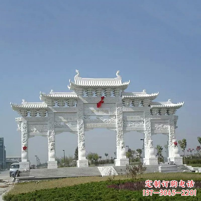 周口广场汉白玉五门石牌坊