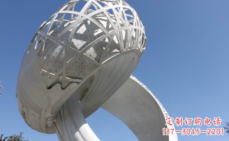 周口广场戒指不锈钢雕塑 (2)