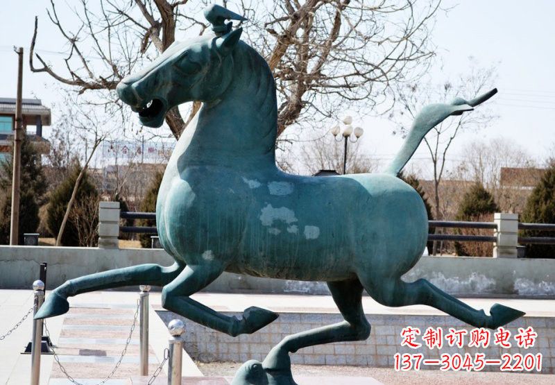 周口广场马踏飞燕铜雕